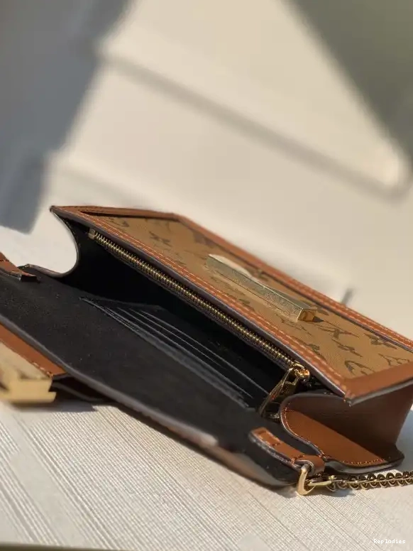 Cheap V DAUPHINE LOUIS CHAIN VUITTON WALLET 0610